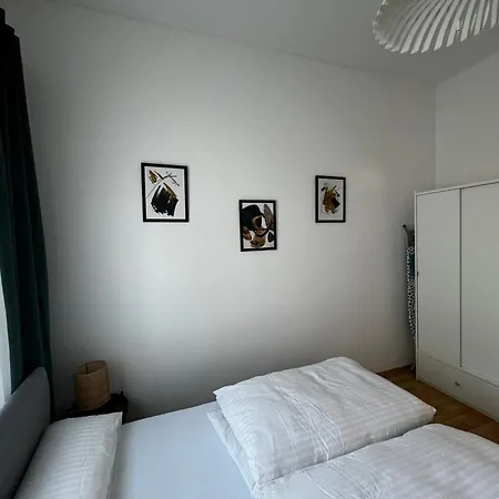 アパート Anbindung Naehe Hannover 2min Bhf Check In Bis 0 Uhr - Self Check In! レーアテ